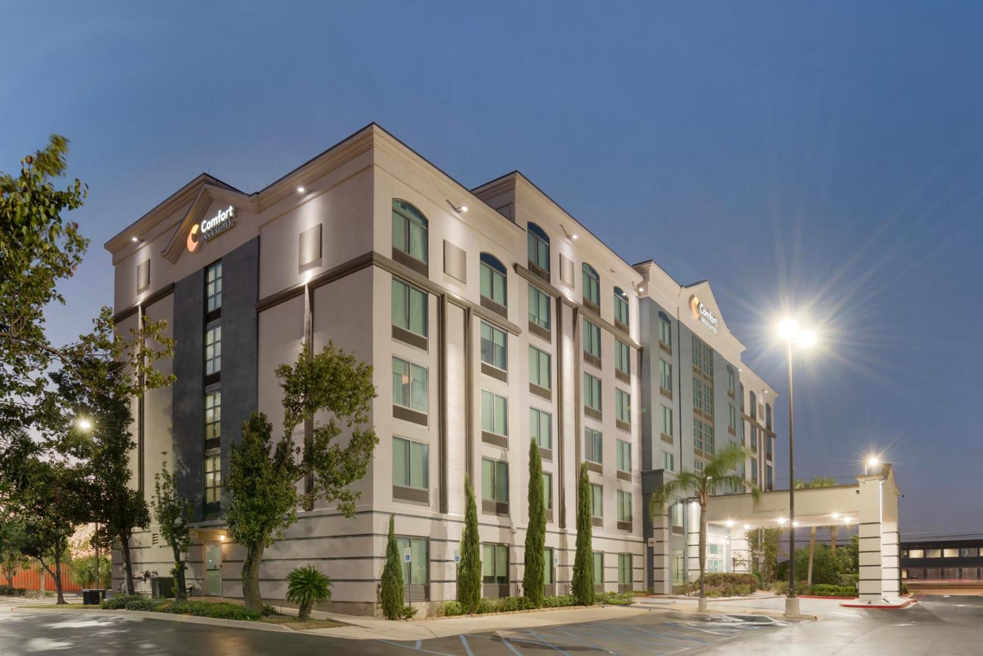 Comfort Inn & Suites New Orleans Airport North Kenner Ngoại thất bức ảnh