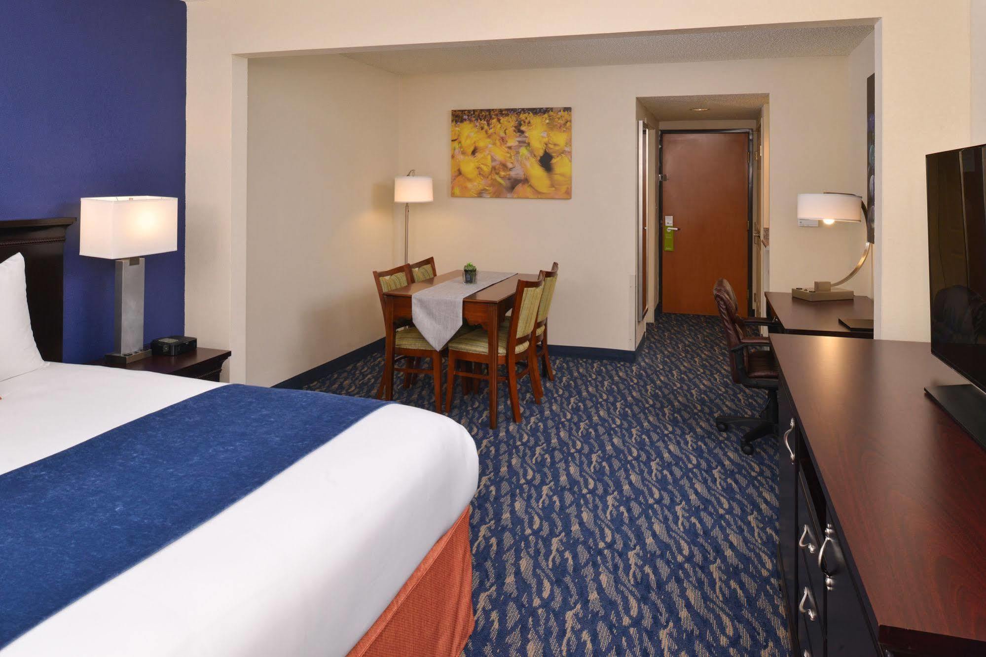 Comfort Inn & Suites New Orleans Airport North Kenner Ngoại thất bức ảnh